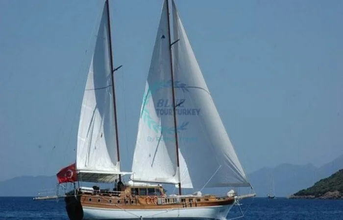 bareboat motor yacht charter turkey
