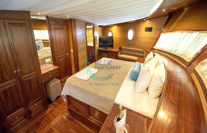 charter yacht from greece to turkey