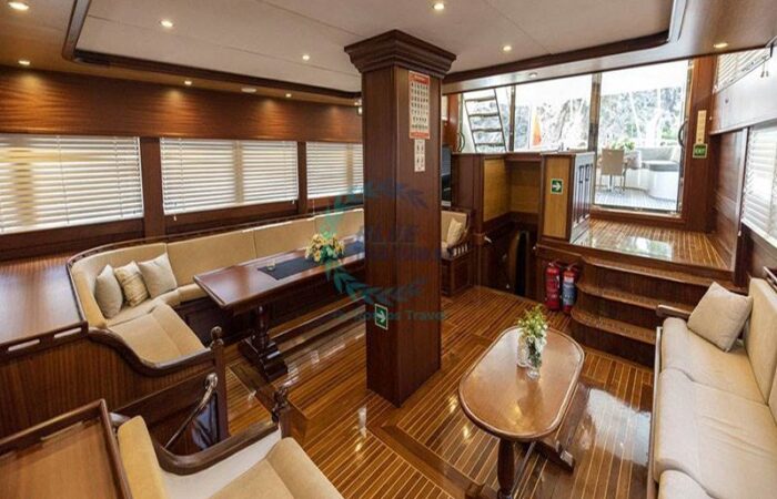 rent yacht luxury