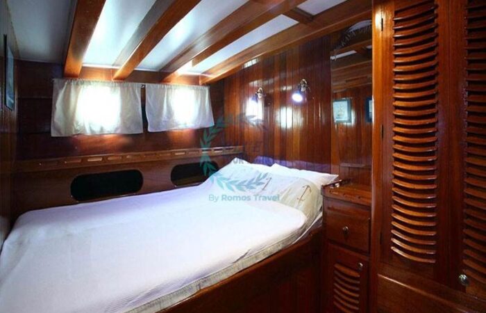 skippered yacht charter